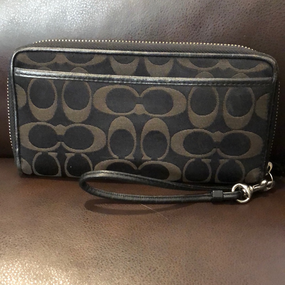COACH POPPY Continental Full Silver Zip Jacquard C Black Brown Wallet Wristlet - Picture 3 of 15